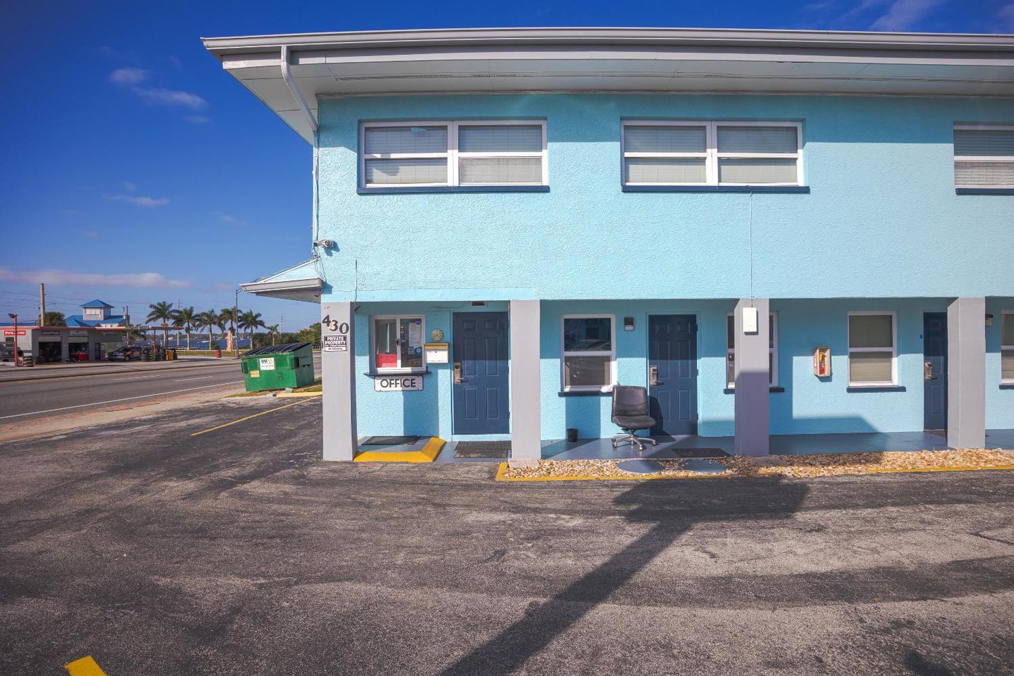Aladdin Motel By Oyo Merritt Island Eksteriør billede